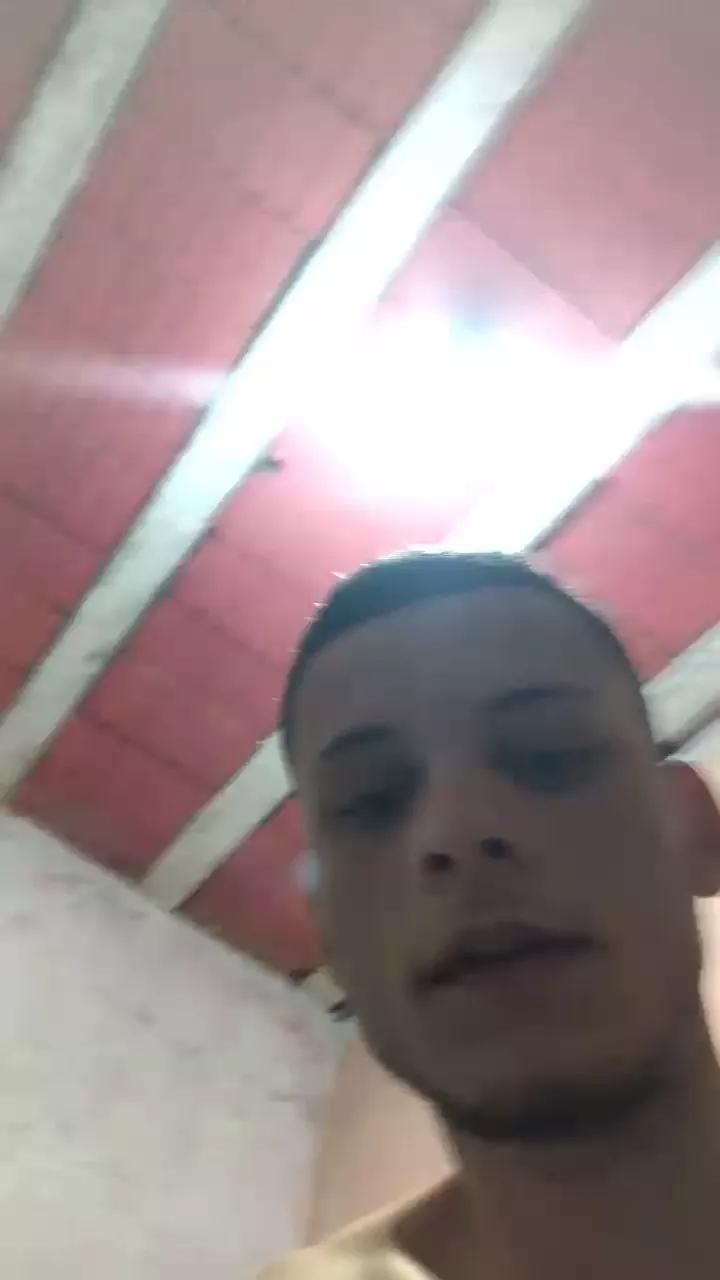 Magrinho2025 on Cam4 