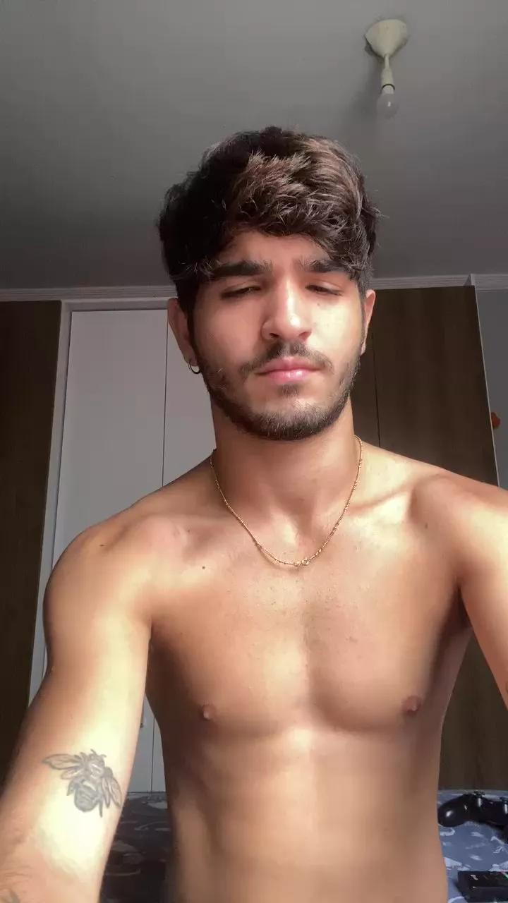 Mauriciobueno20 on Cam4 