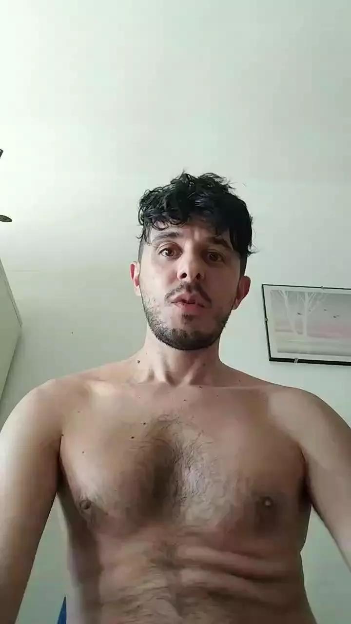 Mew2pup on Cam4 