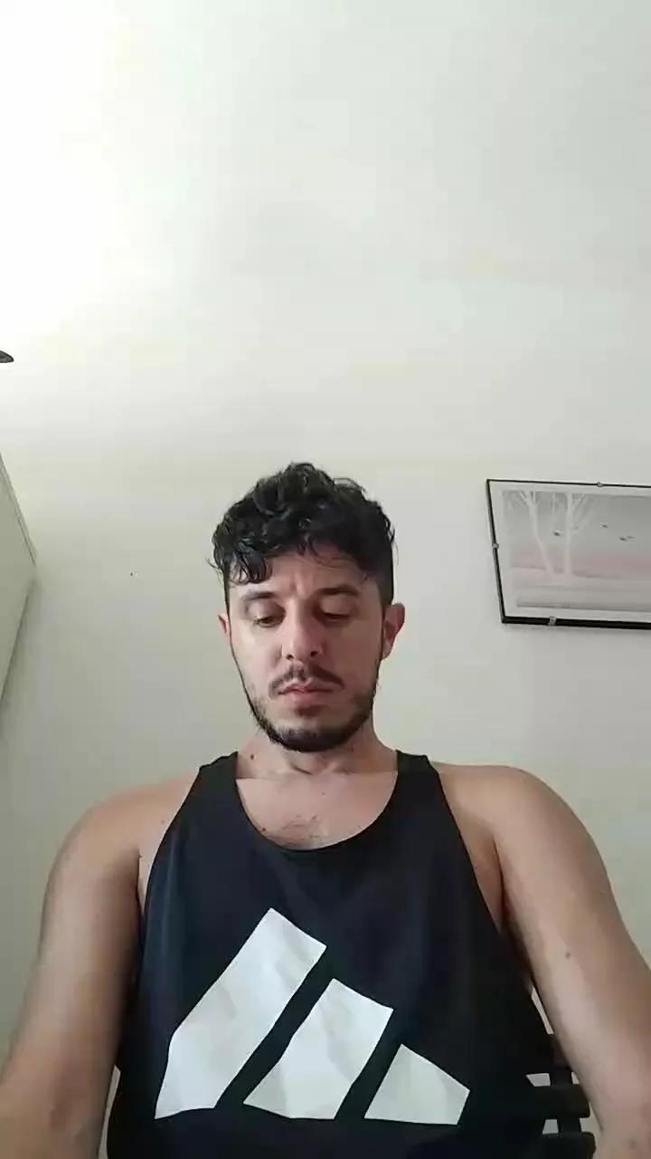 Mew2pup on Cam4 