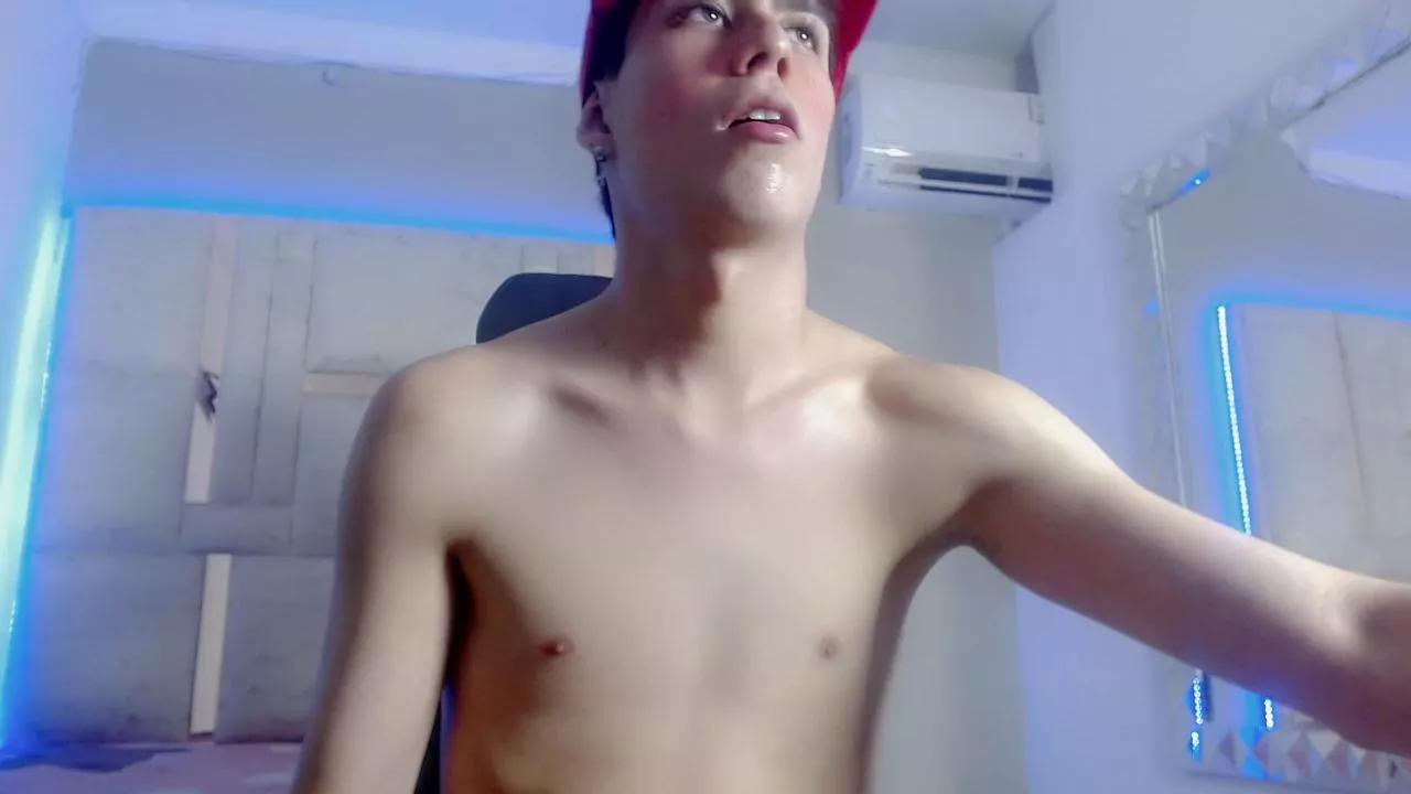 Michael_twink_ on Cam4 