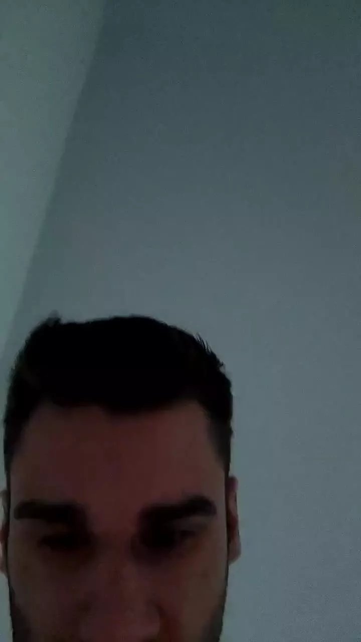 Offline michaelgrandi23 on Cam4