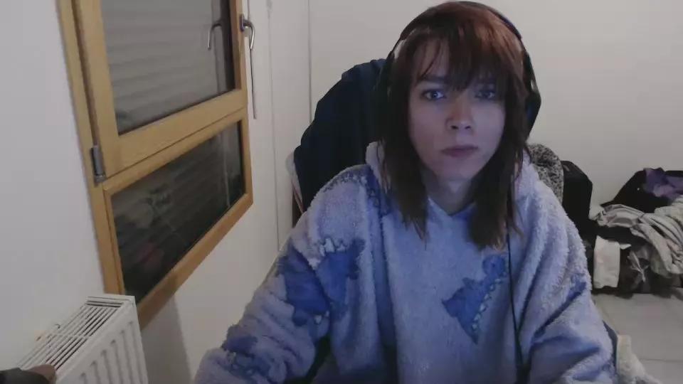 missthon on Cam4 