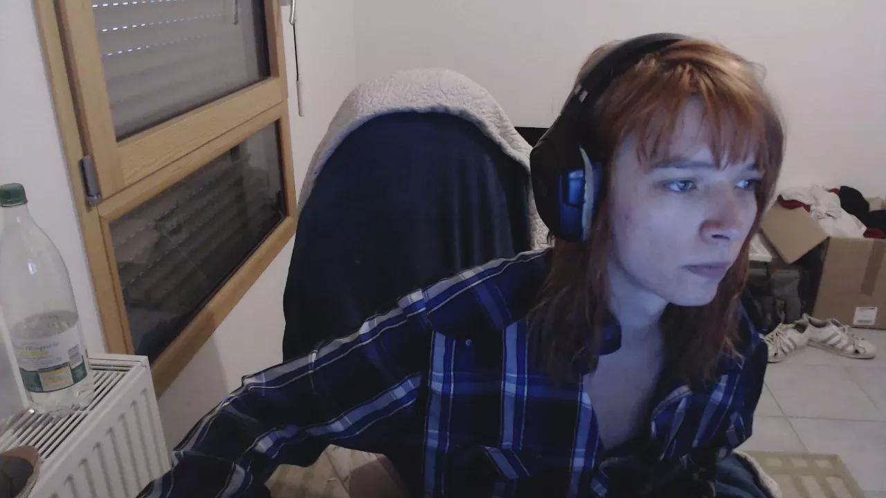missthon on Cam4 