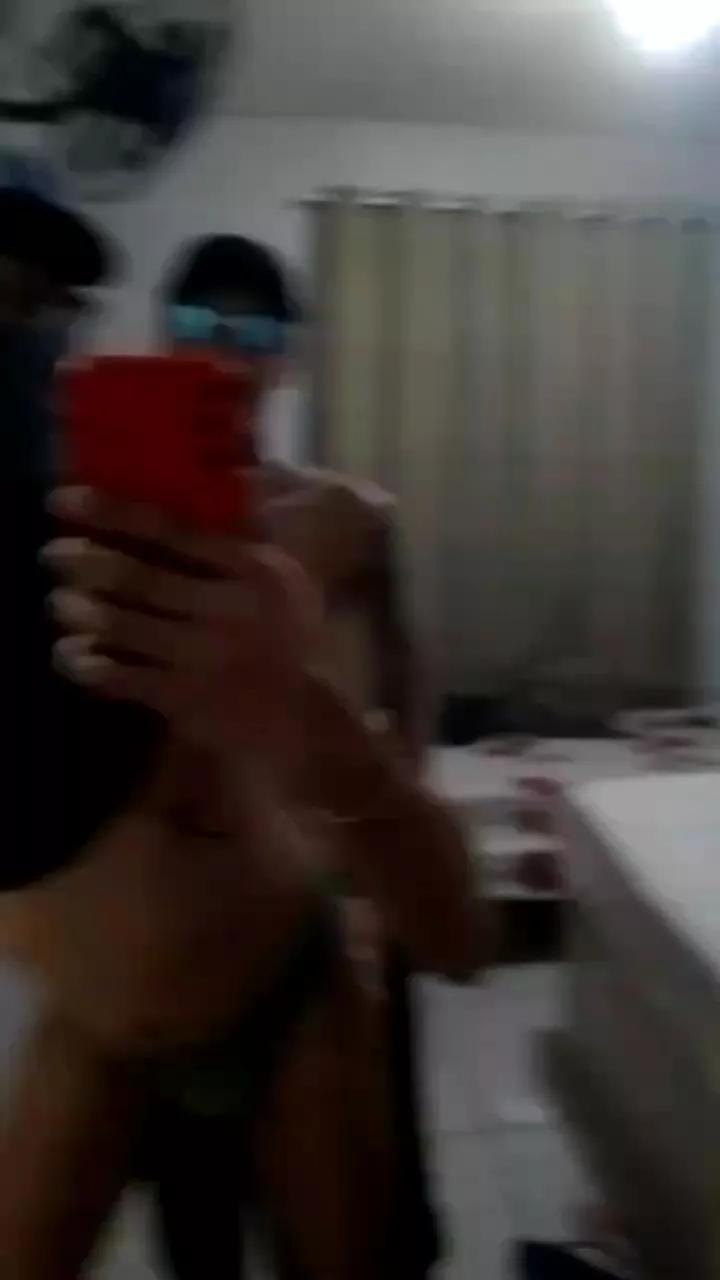 Mlksgl on Cam4 