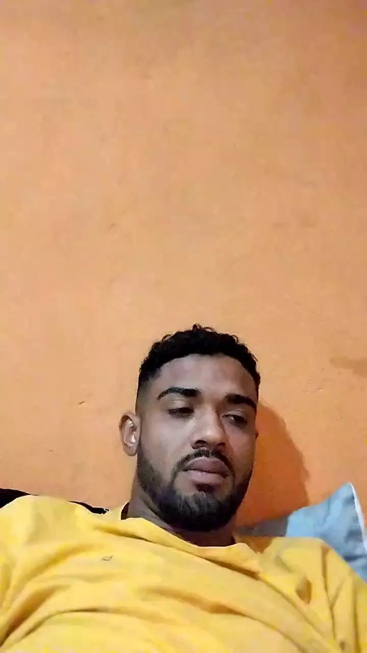 Offline moreno2289 on Cam4