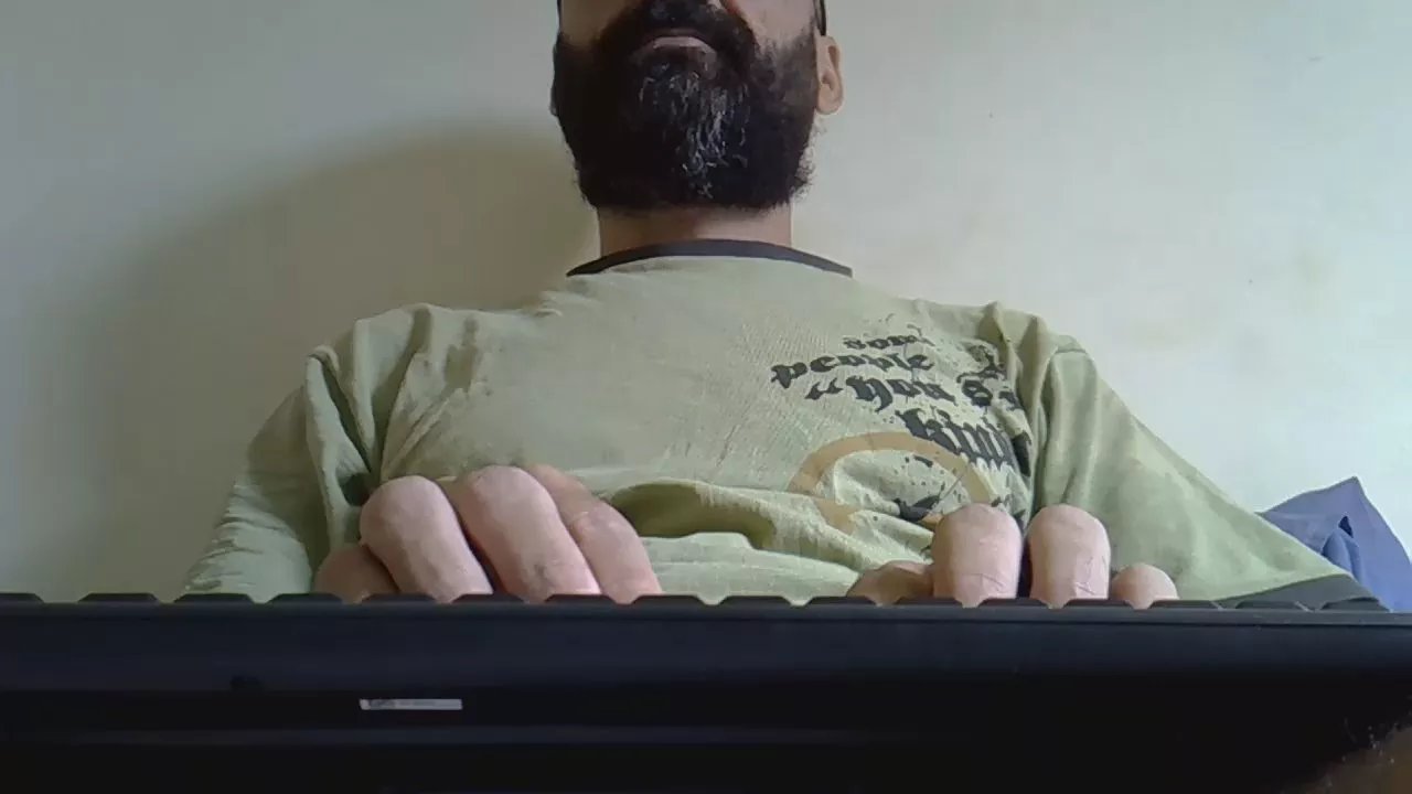 Offline MOTOBILLCHATAO on Cam4