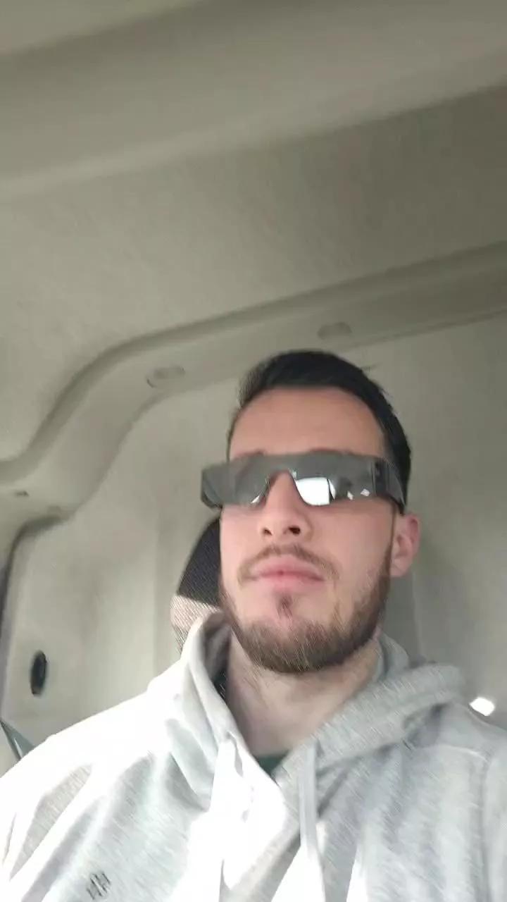 Musclexxl97 on Cam4 