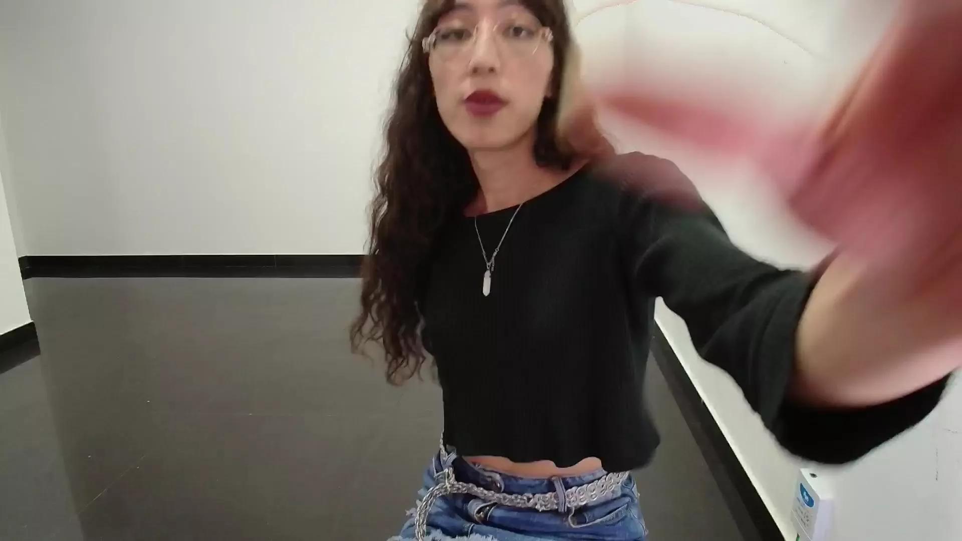 NicoleLpz on Cam4 