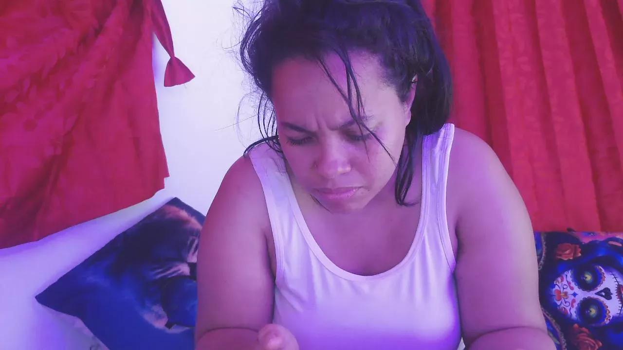 NicolletAlanna on Cam4 