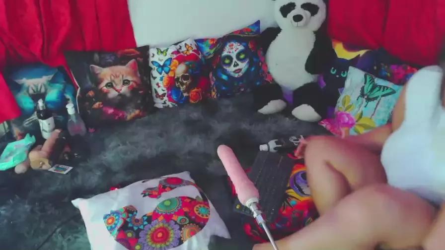 NicolletAlanna on Cam4 