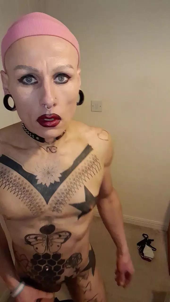 nnora007 on Cam4 