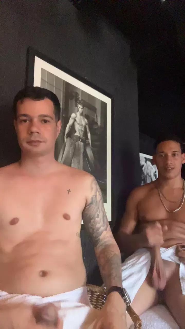 Novin20_sexy on Cam4 
