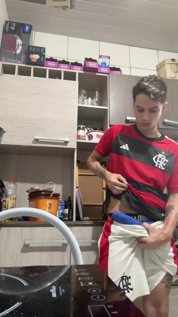 Novinhodot20_ on Cam4 
