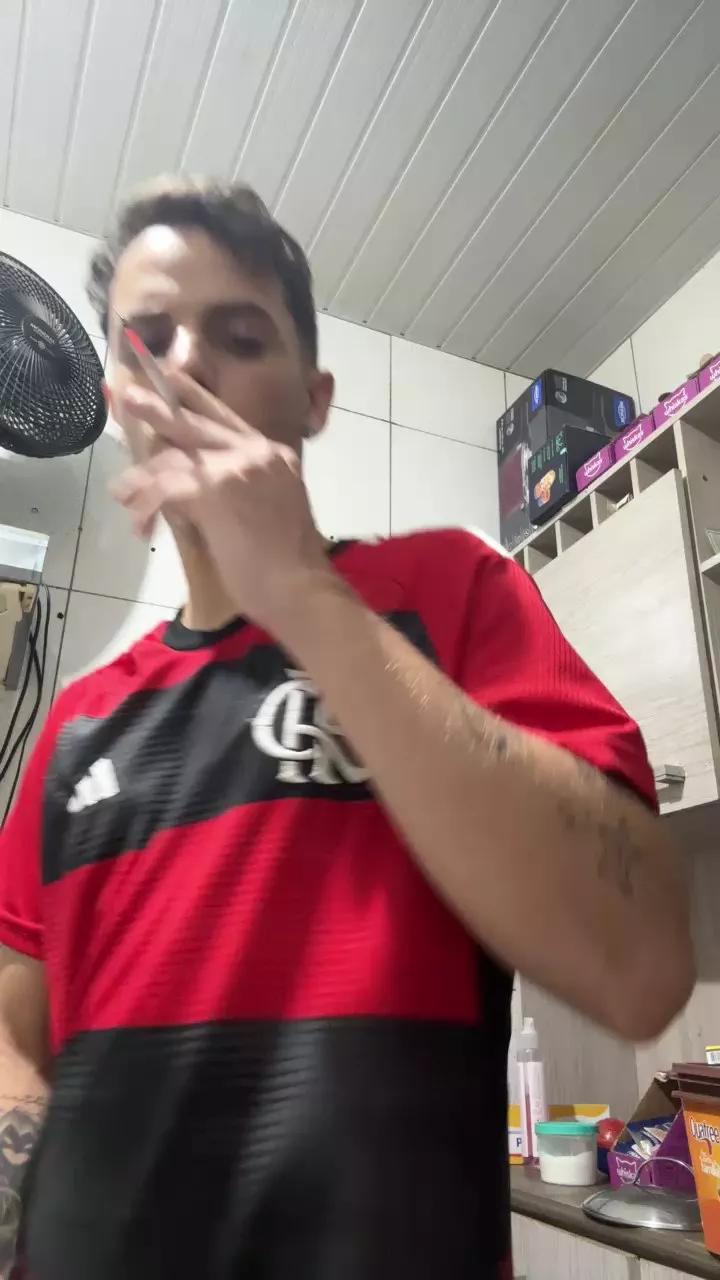 Novinhodot20_ on Cam4 