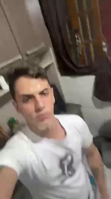 Novinhodot20_ on Cam4 