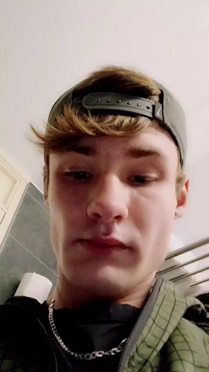 Offline PaatheticFaagot on Cam4