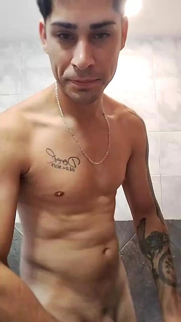 Pabloxx24 on Cam4 