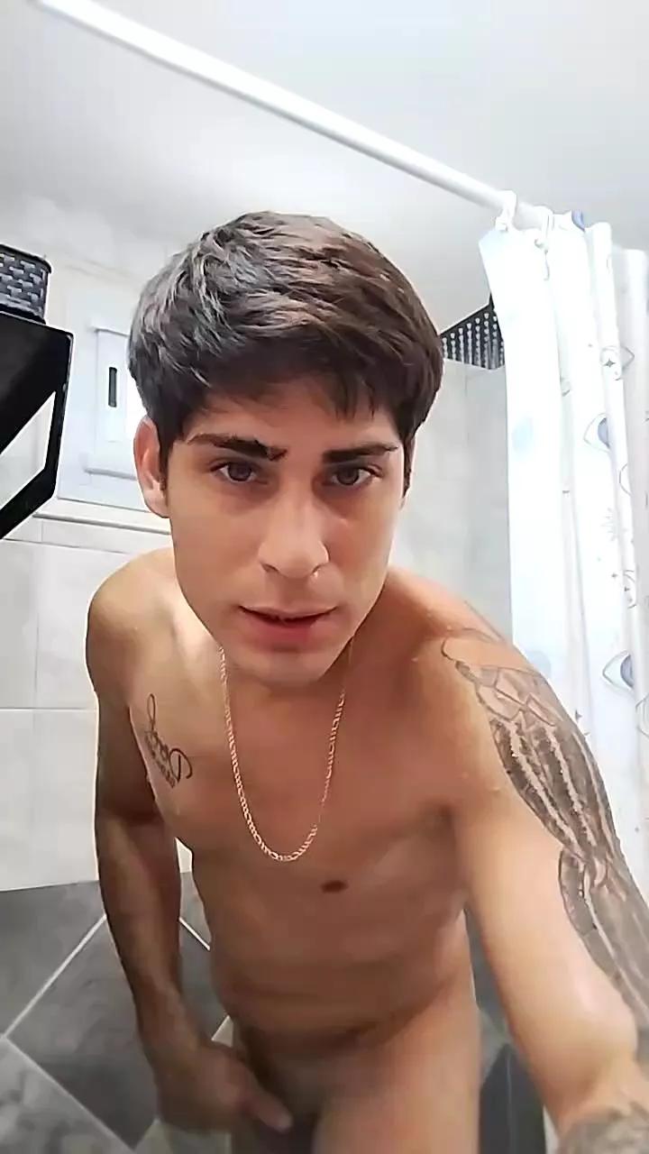 Pabloxx24 on Cam4 