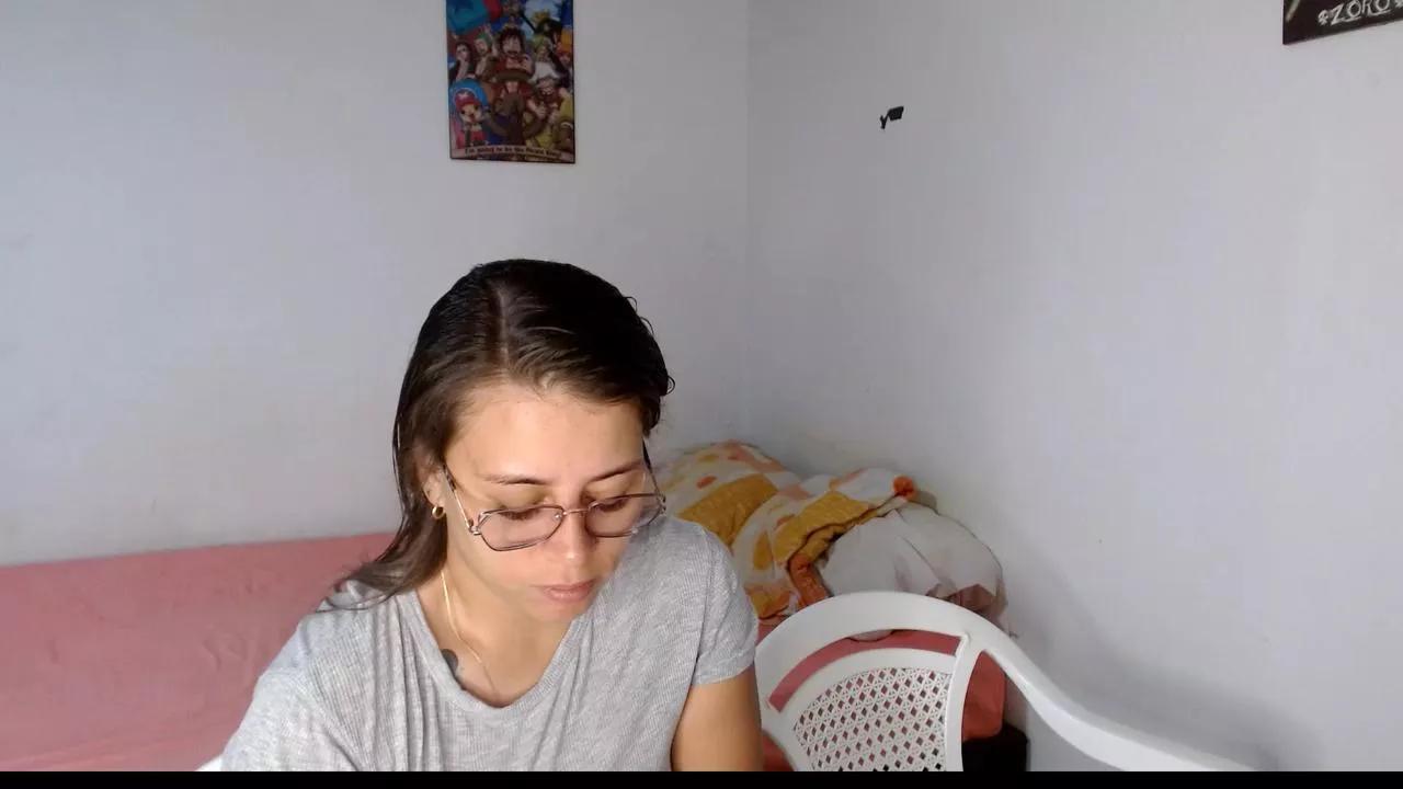 Paloma_desire on Cam4 