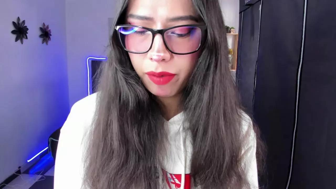 Paula_Kawaiifu on Cam4 