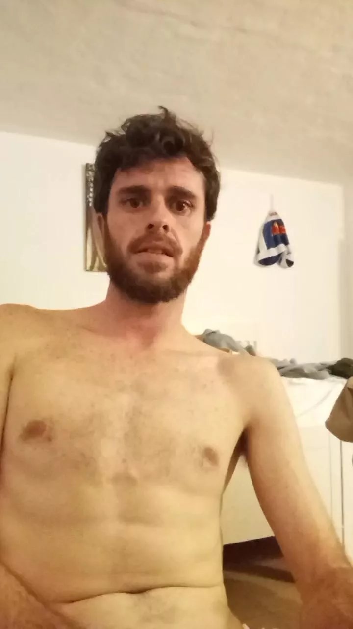 Offline pocholo30 on Cam4