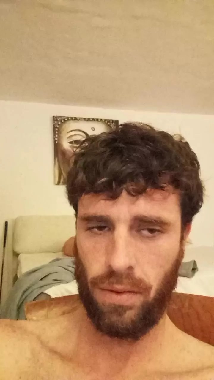 Offline pocholo30 on Cam4