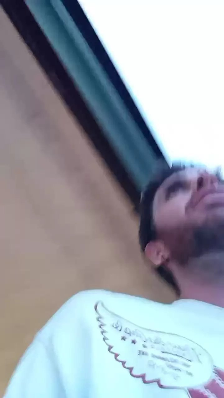 Offline pocholo30 on Cam4