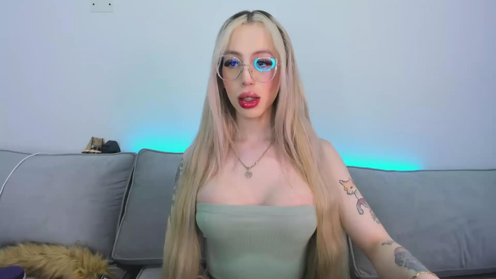 purpleladyx on Cam4 