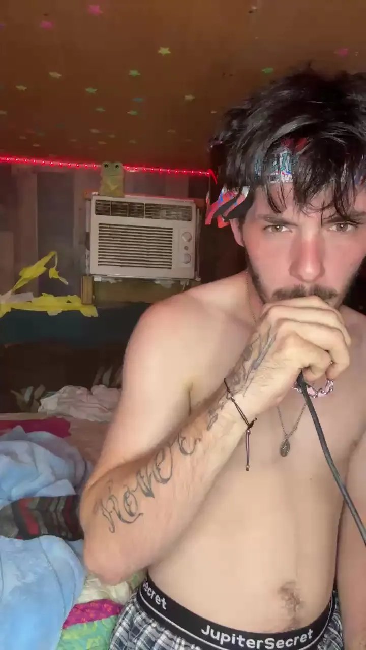 Offline R6verxxx on Cam4