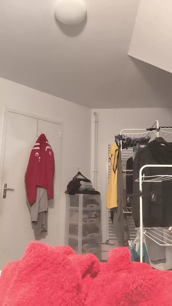 Offline rinold4 on Cam4