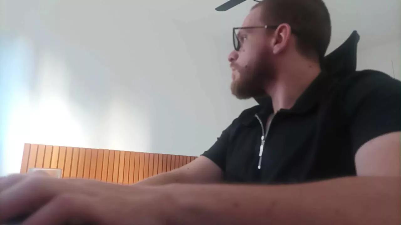 rodrigoeng_ on Cam4 