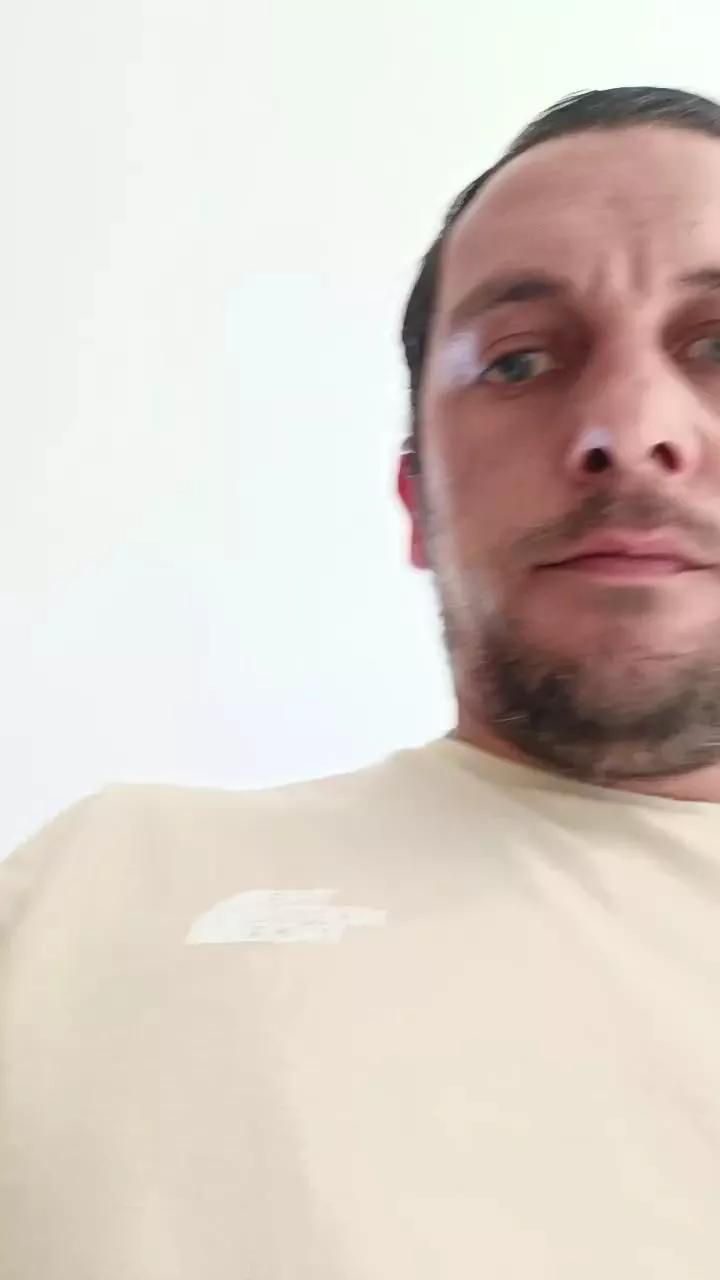 salentoxxxl on Cam4 