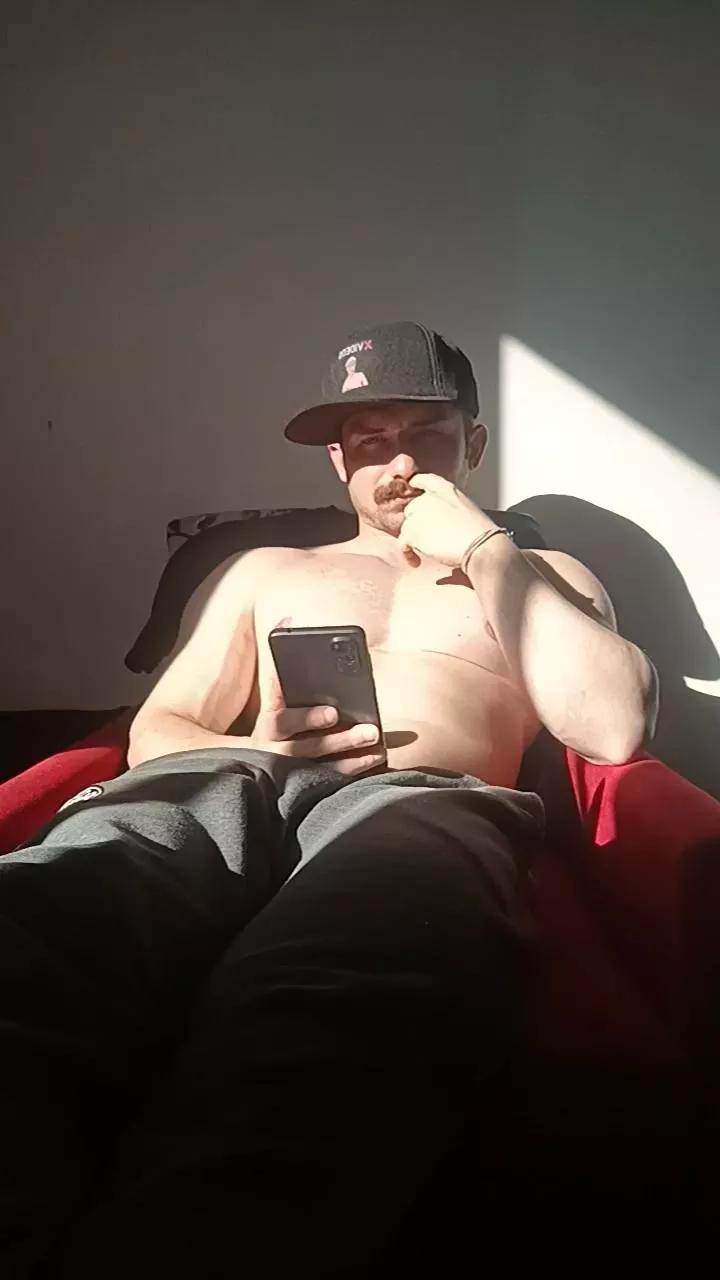 SaymonFitness on Cam4 
