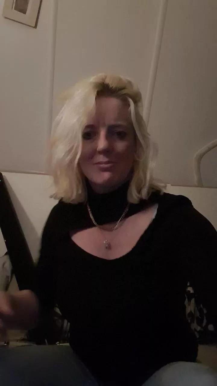 Sexy_meid1 on Cam4 