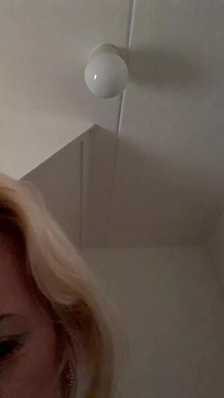Sexy_meid1 on Cam4 
