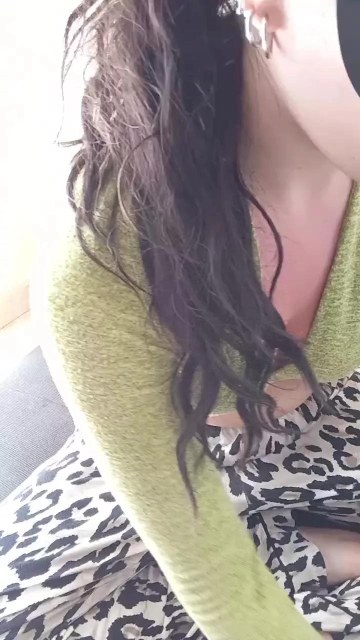 Sexyhotcouple37 on Cam4 
