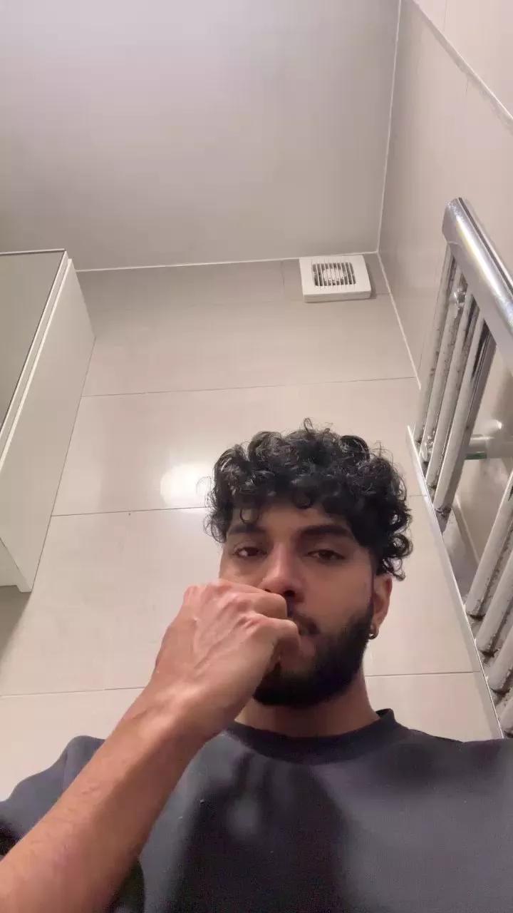 sloppy69_sexy on Cam4 