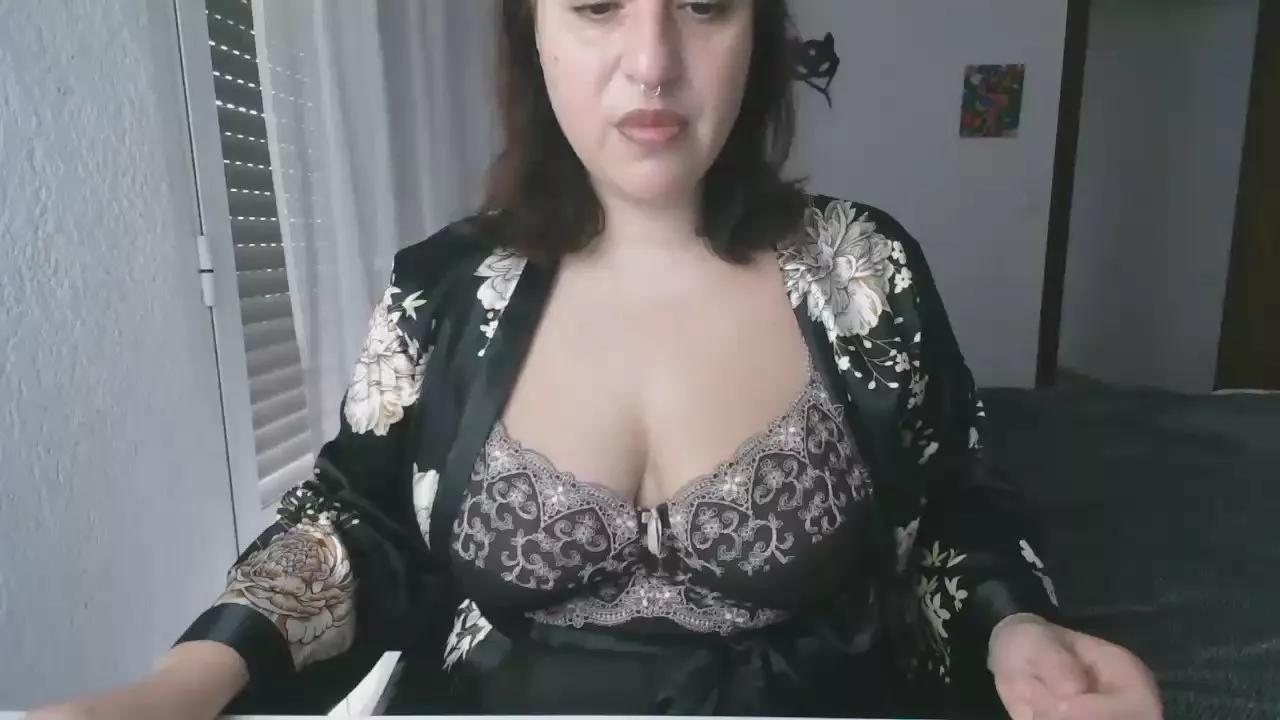 Sophiecronax on Cam4 