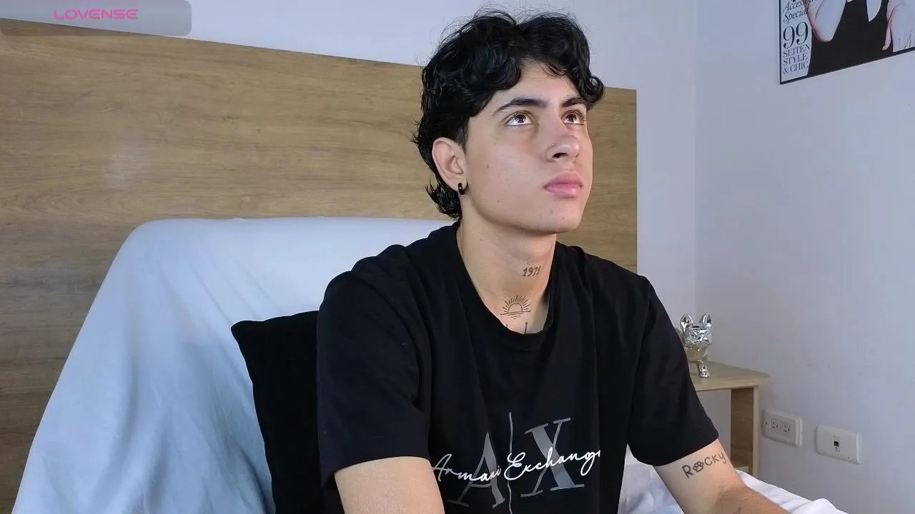 Offline StivenBenet on Cam4