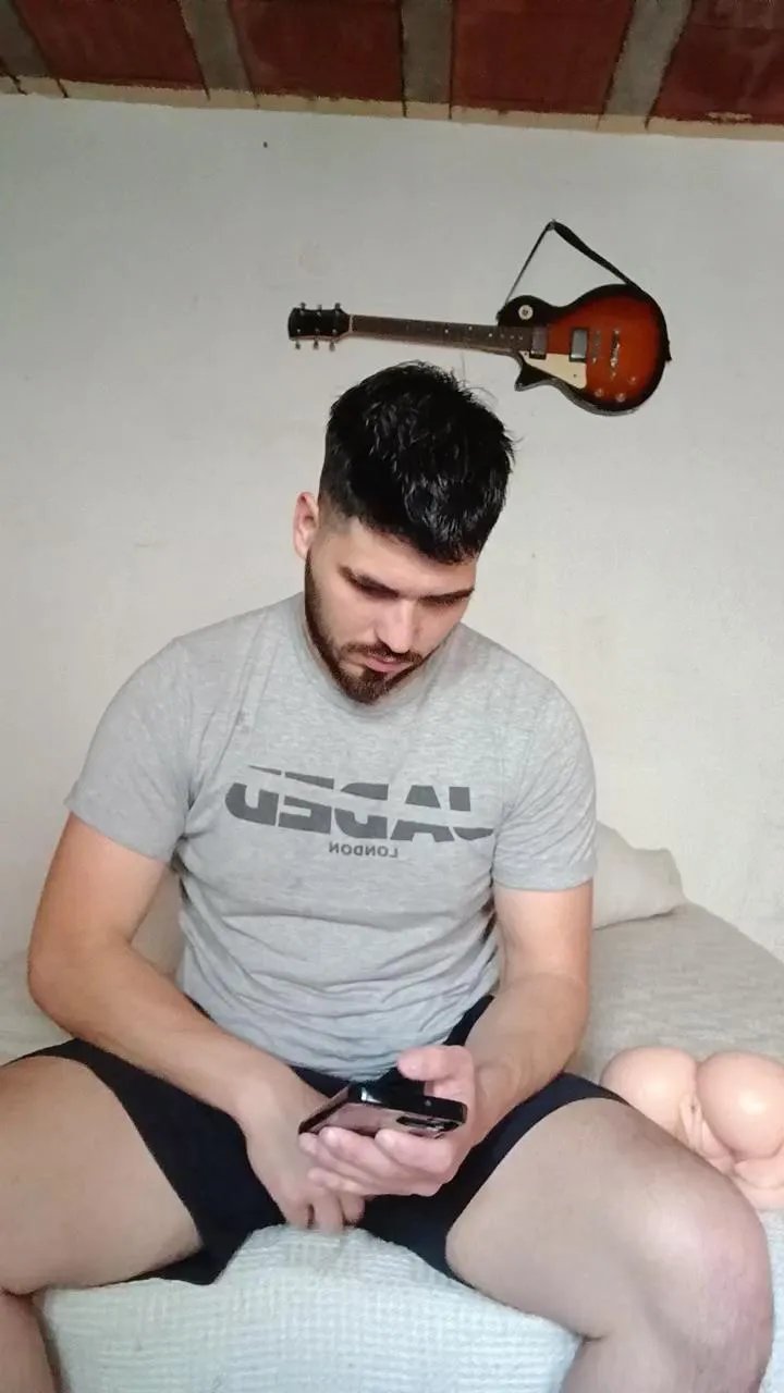 Offline TheCheffsito on Cam4