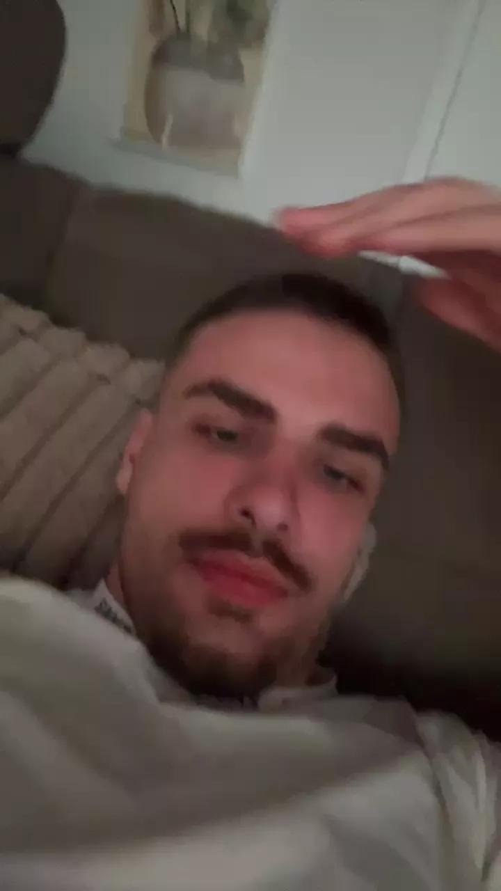 ThorOdinson03 on Cam4 