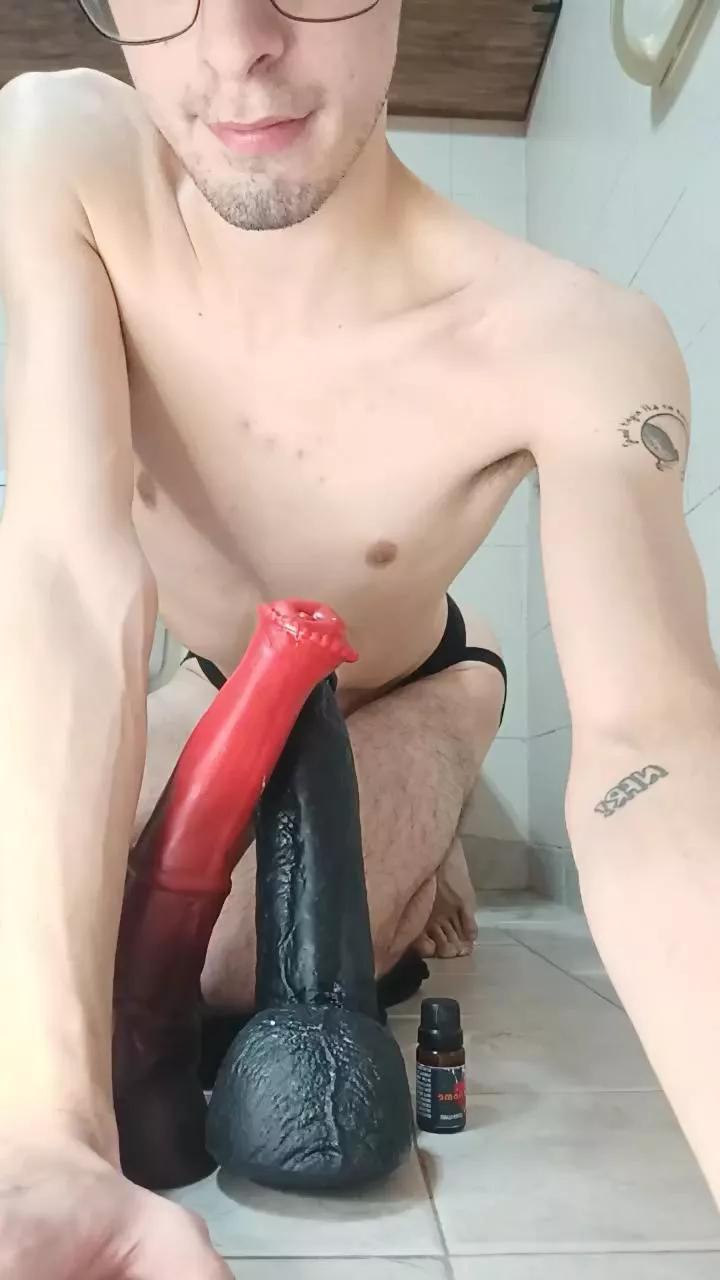 twinkexxxequiel on Cam4 