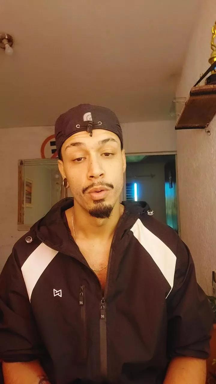 tzprado2dk on Cam4 