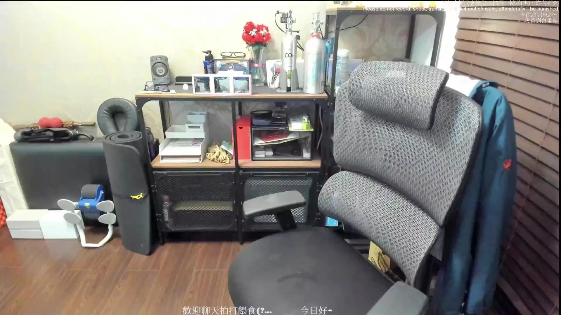 UransW on Cam4 