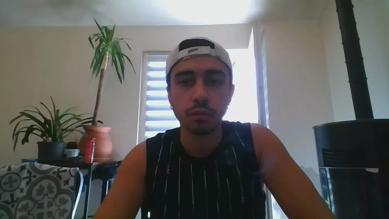 Offline valerio179 on Cam4