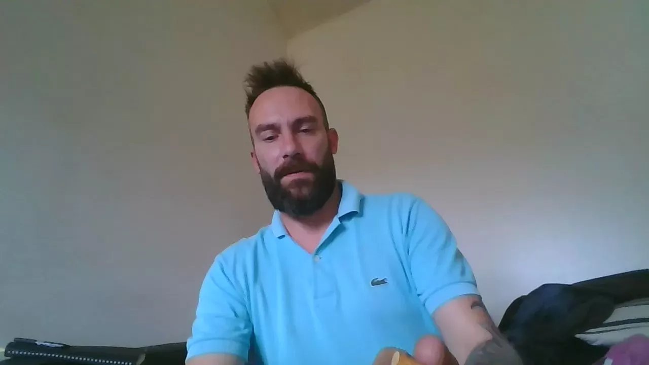 Offline valerio179 on Cam4