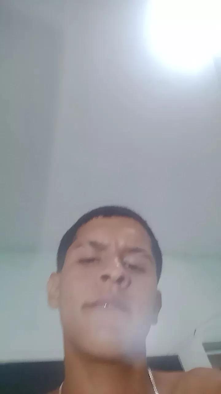 vikkmoura on Cam4 