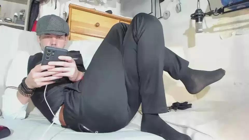 viraglaci18 on Cam4 