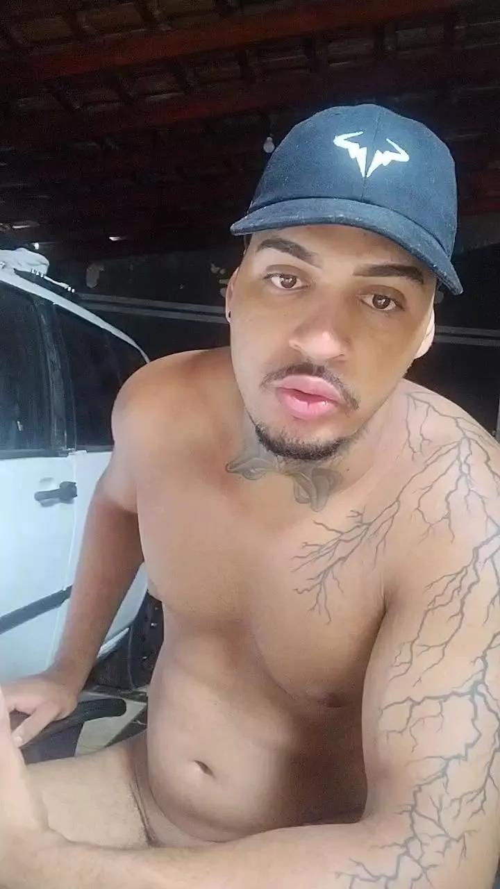 Walinh_o on Cam4 